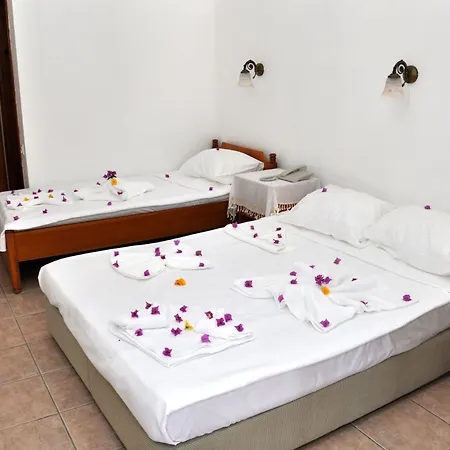 Gloria Tibi Jarra Hotel *